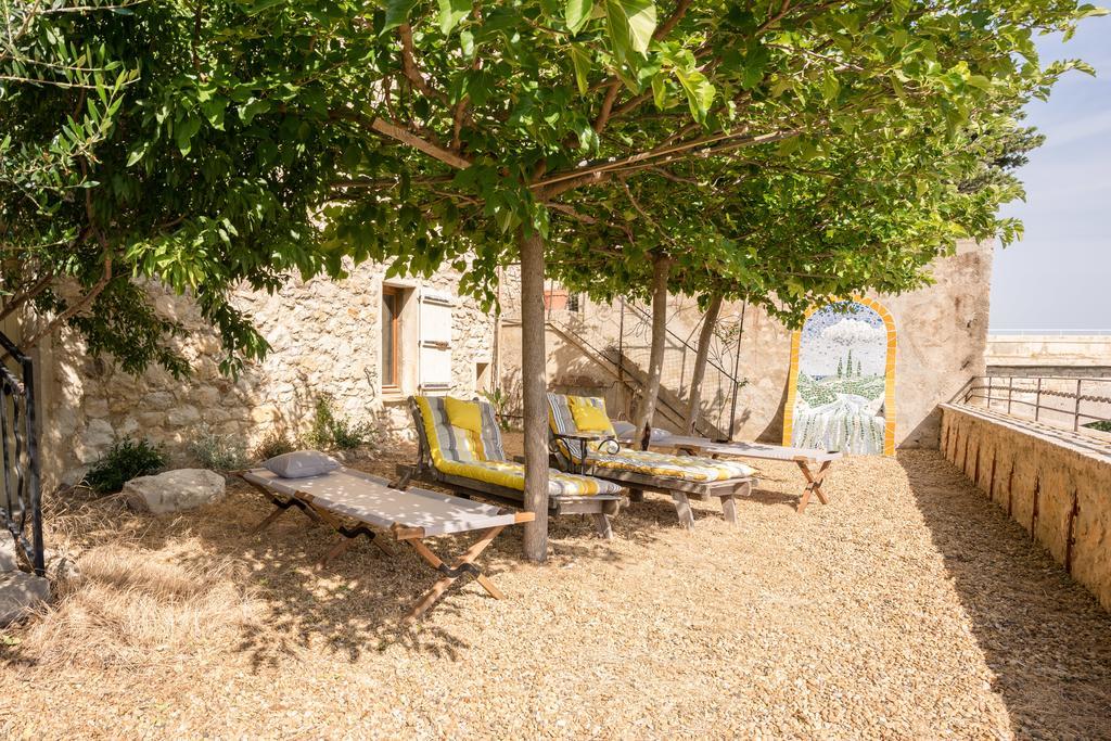 Relais De Tamaroque Panzió Portel-des-Corbieres Kültér fotó